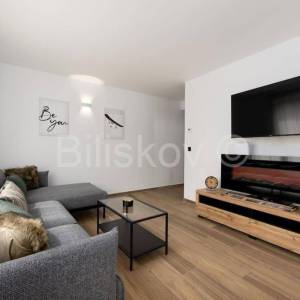 Prodaja, Gorski Kotar, Ravna gora, 5 samostojećih kuća, turizam