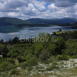 Prodaja, građevinsko zemljište s pogledom na jezero 