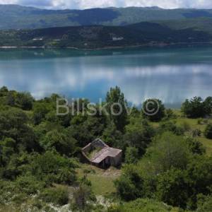 Prodaja, građevinsko zemljište s pogledom na jezero 