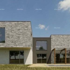 Prodaja - građevinsko zemljište s dozvolom, gradnja može početi odmah! Kanfanar!