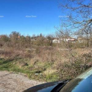 Prodaja - građevinsko zemljište s dozvolom, gradnja može početi odmah! Kanfanar!