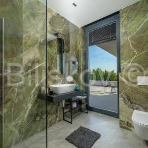 Prodaja, Grožnjan, Luksuzna dizajnerska vila s bazenom, parking 