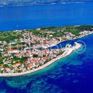 Prodaja, Hvar, Sućuraj, kuća u nizu s pogledom na more