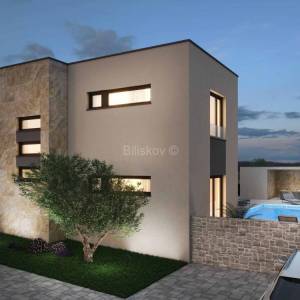 Prodaja, Istra, blizina Fažane, vila sa bazenom, parking