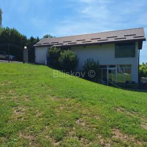 Prodaja, Jastrebarsko, Vlaškovec, ranč-imanje s 3 građevna objekta 