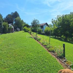 Prodaja, Jastrebarsko, Vlaškovec, ranč-imanje s 3 građevna objekta 