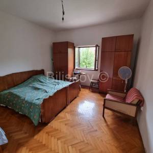 Prodaja, Kaštel Stari, trosoban stan, potrebna renovacija