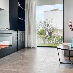 Prodaja, Kaštelir, luksuzna vila, bazen 