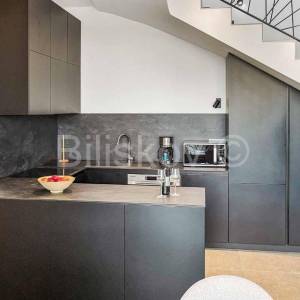 Prodaja, Kaštelir, luksuzna vila, bazen 