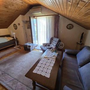 Prodaja, K.Lukšić, centar, kamena kuća cca. 71m2, vrt