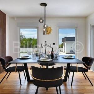 Prodaja, Krnica, luksuzna niskoenergetska vila s bazenom