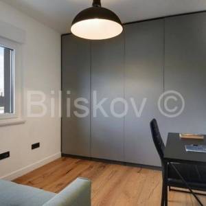 Prodaja, Krnica, luksuzna niskoenergetska vila s bazenom