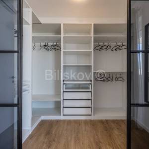 Prodaja, K.Stari, opremljena kuća u novogradnji