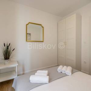 Prodaja, K.Stari, opremljena kuća u novogradnji