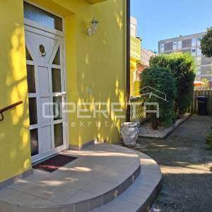 Prodaja, Kuća, Centar, Centar, Samostojeća, 184m2