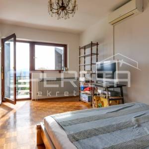 Prodaja, Kuća, Harmica, Bregovita II odvojak, Samostojeća, 207m2