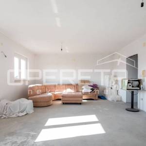 Prodaja, Kuća, Jelkovec, Ivana Sandelića, Samostojeća, 400m2