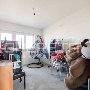 Prodaja, Kuća, Jelkovec, Ivana Sandelića, Samostojeća, 400m2