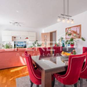 Prodaja, Kuća, Jelkovec, Ivana Sandelića, Samostojeća, 400m2