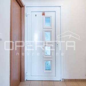 Prodaja, Kuća, Jelkovec, Ivana Sandelića, Samostojeća, 400m2