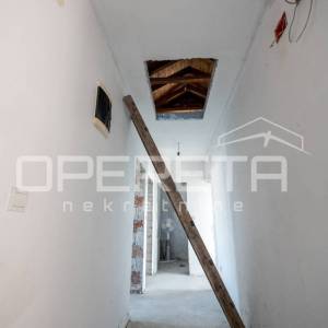 Prodaja, Kuća, Jelkovec, Ivana Sandelića, Samostojeća, 400m2