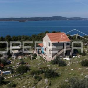 Prodaja, Kuća, Milna, Milna, Samostojeća, 150m2