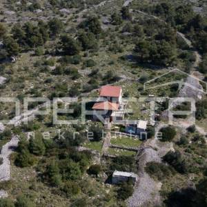 Prodaja, Kuća, Milna, Milna, Samostojeća, 150m2