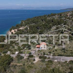 Prodaja, Kuća, Milna, Milna, Samostojeća, 150m2