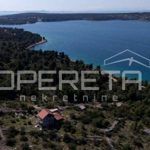 Prodaja, Kuća, Milna, Milna, Samostojeća, 150m2