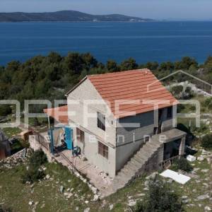 Prodaja, Kuća, Milna, Milna, Samostojeća, 150m2