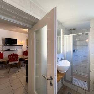 Prodaja kuće na odličnoj lokaciji u neposrednoj blizini Pulske arene, centar!