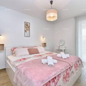 Prodaja kuće s bazenom u neposrednoj blizini mora, Peroj!