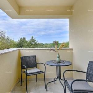 Prodaja kuće s bazenom u neposrednoj blizini mora, Peroj!