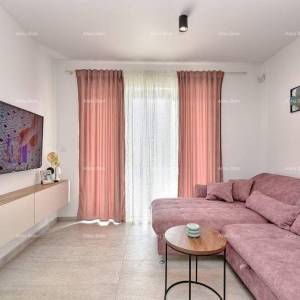 Prodaja kuće s bazenom u neposrednoj blizini mora, Peroj!