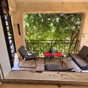 Prodaja kuće s dvije stambene jedinice, pomoćnim objektom i garažom, Ližnjan!