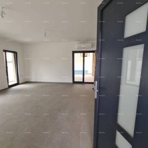 Prodaja kuće sa bazenom - Svetvinčenat