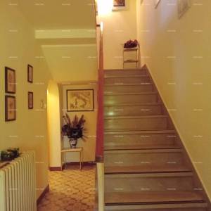 Prodaja kuće sa dvije garaže, Galižana!