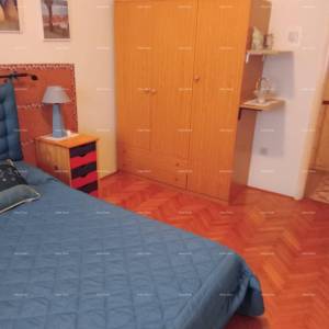 Prodaja kuće sa dvije garaže, Galižana!