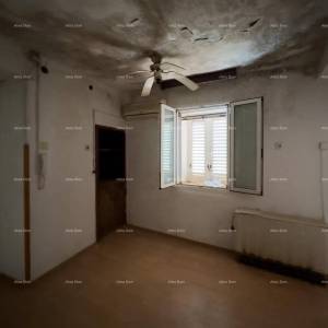 Prodaja kuće,  Vodnjan. Kuća ima urednu uporabnu dozvolu.