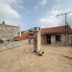 Prodaja kuće,  Vodnjan. Kuća ima urednu uporabnu dozvolu.