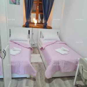 Prodaja lijepo uređenog i renoviranog stana u neposrednoj blizini centra, Pula! Odlična prilika!