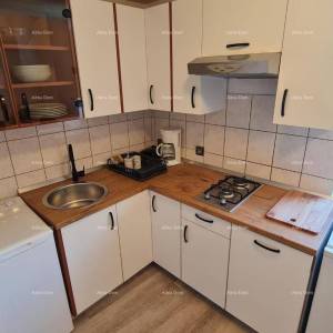 Prodaja lijepo uređenog i renoviranog stana u neposrednoj blizini centra, Pula! Odlična prilika!