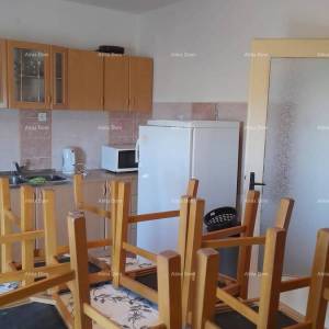 Prodaja, Ližnjan , kuća u nizu sa tri apartmana.