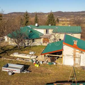 Prodaja, Ljubešćica, samostojeća kuća i zemljište, 3 pomoćna objekta