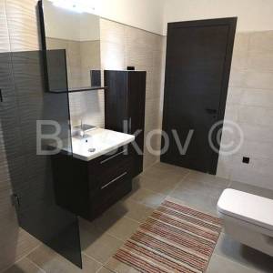 Prodaja, luksuzna vila s bazenom, 100 m od mora