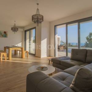 Prodaja, Makarska, 3 luksuzne vile, bazen