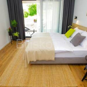 Prodaja, Manji hotel u blizini Plitvica, 8 soba