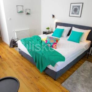 Prodaja, Manji hotel u blizini Plitvica, 8 soba