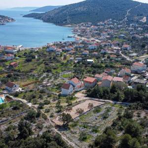 Prodaja, Marina, Vinišće, građevinsko zemljište