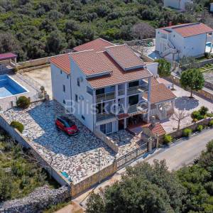 Prodaja, Marina, Vinišće, vila sa bazenom